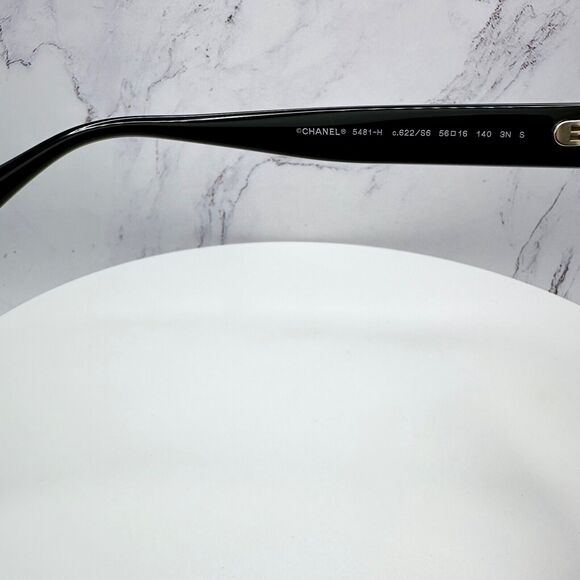 New CHANEL Sunglasses - Picture 11 of 16